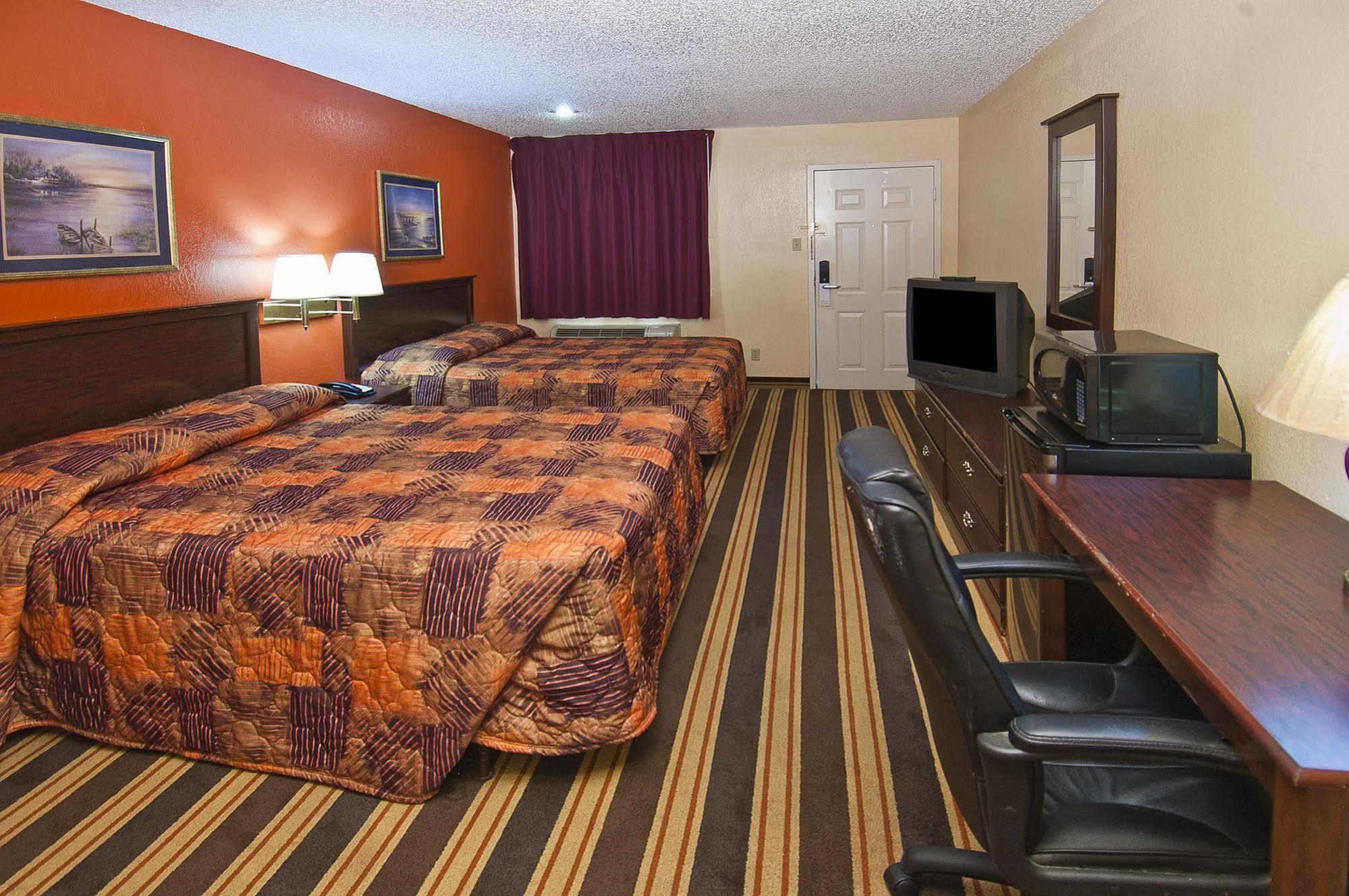 Executive Inn Groves Kültér fotó